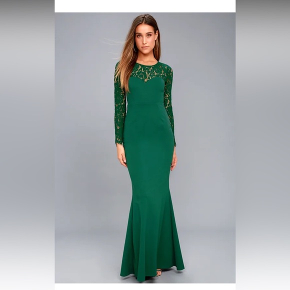 Lulus Mermaid Maxi with Lace sleeves. Size M. - Picture 1 of 6